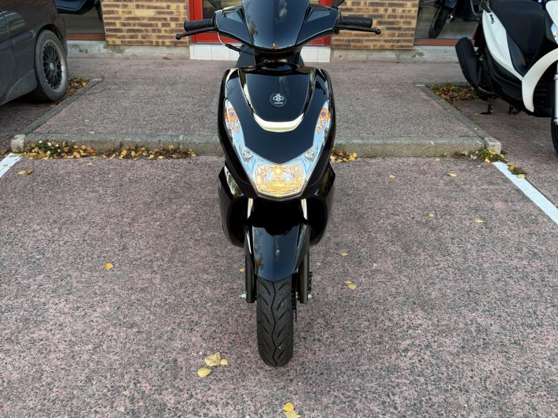 PEUGEOT KISBEE 2025 avec seulement 750 km 